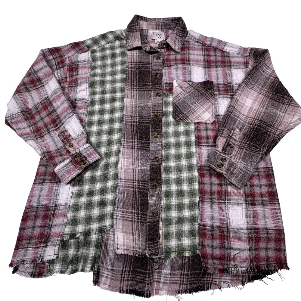 BDG Urban Outfitters Patchwork Plaid Flannel Shirt Green Burgundy Raw Hem Small‎